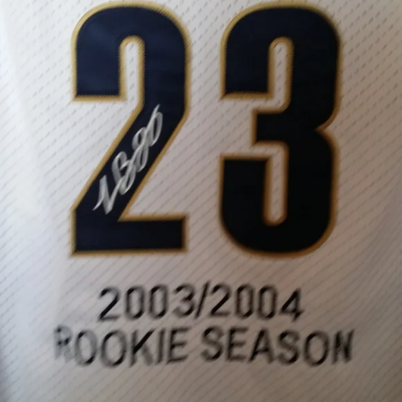 Mitchell & Ness White and Maroon Lebron James Rookie Cavaliers Jersey - Picture 6 of 16